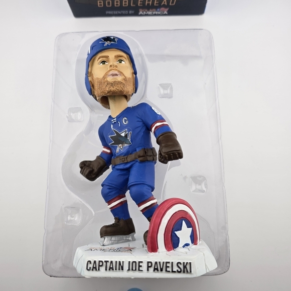 Captain Joe Pavelskiโ Bobblehead Marvel x Sharks 2018 NIB - Picture 8 of 9